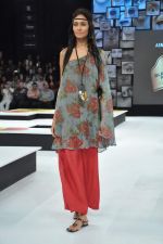 Model walk the ramp for Asmita Marwah Show at Blender_s Pride Fashion Tour Day 1 on 3rd Nov 2012 (19).JPG