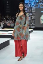 Model walk the ramp for Asmita Marwah Show at Blender_s Pride Fashion Tour Day 1 on 3rd Nov 2012 (20).JPG