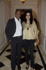 lina tipnis with husband at Sunil Gavaskar honour by Ulysse Nardin in Mumbai on 3rd Nov 2012 (1).JPG