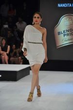 Model walk the ramp for Nandita Mahtani Show at Blender_s Pride Fashion Tour Day 2 on 4th Nov 2012 (9).JPG