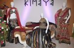 at Kimaya showcases Ritu beri_s collection in Juhu, Mumbai on 5th Nov 2012 (11).JPG