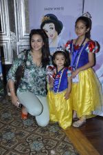 Gurdeep Kohli at Disney princess event in Taj Hotel, Mumbai on 6th Nov 2012 (80).JPG