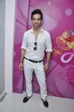 at the launch of Fruitilicious in Mumbai on 6th Nov 2012 (7).JPG