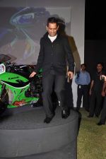 Mahendra Singh Dhoni at Mahi Racing launch in Taj Land_s End, Mumbai on 7th Nov 2012 (80).JPG