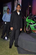 Mahendra Singh Dhoni at Mahi Racing launch in Taj Land_s End, Mumbai on 7th Nov 2012 (86).JPG