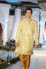 Sonu Sood at Grand fashion Extravaganza Show Ignite in J W Marriott, Mumbai on 8th Nov 2012,1 (254).JPG