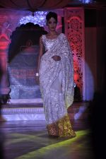 at Grand fashion Extravaganza Show Ignite in J W Marriott, Mumbai on 8th Nov 2012,1 (10).JPG
