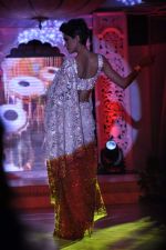 at Grand fashion Extravaganza Show Ignite in J W Marriott, Mumbai on 8th Nov 2012,1 (11).JPG