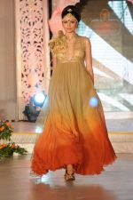 at Grand fashion Extravaganza Show Ignite in J W Marriott, Mumbai on 8th Nov 2012,1 (194).JPG
