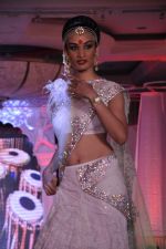 at Grand fashion Extravaganza Show Ignite in J W Marriott, Mumbai on 8th Nov 2012,1 (26).JPG