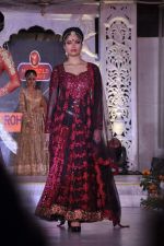 at Grand fashion Extravaganza Show Ignite in J W Marriott, Mumbai on 8th Nov 2012,1 (63).JPG