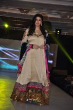 Model walk the ramp at Umeed-Ek Koshish charitable fashion show in Leela hotel on 9th Nov 2012 (69).JPG