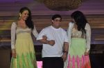 Model walk the ramp at Umeed-Ek Koshish charitable fashion show in Leela hotel on 9th Nov 2012.1 (105).JPG