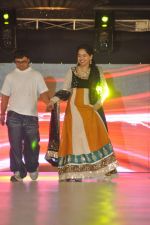Model walk the ramp at Umeed-Ek Koshish charitable fashion show in Leela hotel on 9th Nov 2012.1 (124).JPG