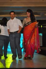 Model walk the ramp at Umeed-Ek Koshish charitable fashion show in Leela hotel on 9th Nov 2012.1 (84).JPG