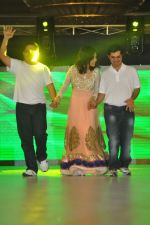 Model walk the ramp at Umeed-Ek Koshish charitable fashion show in Leela hotel on 9th Nov 2012.1 (88).JPG