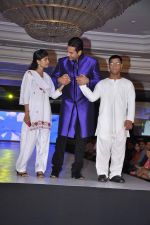 Sudhanshu Pandey walk the ramp at Umeed-Ek Koshish charitable fashion show in Leela hotel on 9th Nov 2012 (87).JPG