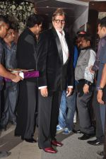 Amitabh Bachchan at the Wedding reception of Navin and Mahek Shetty in Mumbai on 11th Nov 2012 (124).JPG