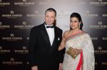 Kajol, Gerard Butler at Robert Dubui_s special guests in Dubai (4).jpeg