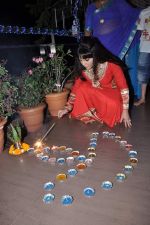 Rakhi Sawant celeberates Diwali with family in Andheri, Mumbai on 11th Nov 2012 (13).JPG