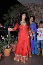 Rakhi Sawant celeberates Diwali with family in Andheri, Mumbai on 11th Nov 2012 (18).JPG
