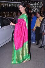Sameera Reddy at the Wedding reception of Navin and Mahek Shetty in Mumbai on 11th Nov 2012 (47).JPG