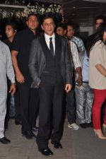 Shahrukh Khan at the Wedding reception of Navin and Mahek Shetty in Mumbai on 11th Nov 2012 (9).JPG