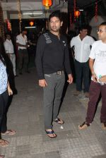 Yuvraj Singh at Son of Sardaar special screening in Ketnav, Mumbai on 11th Nov 2012 (68).JPG