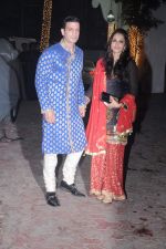 Isha Koppikar, Timmy Narang at Shilpa Shetty_s Diwali bash in Mumbai on 13th Nov 2012 (51).JPG