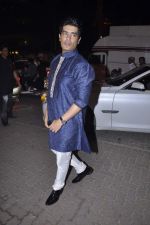 Manish Malhotra at Big B_s Diwali bash in Mumbai on 13th Nov 2012 (74).JPG