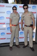 Kavita Kaushik, Aamir Ali at FIR on location in esselworld, Mumbai on 16th Nov 2012 (240).JPG
