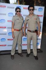Kavita Kaushik, Aamir Ali at FIR on location in esselworld, Mumbai on 16th Nov 2012 (243).JPG