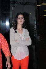 Katrina Kaif snapped at the Airport, Mumbai on 17th Nov 2012 (9).JPG