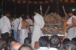 at Bal Thackeray funeral in Mumbai on 18th Nov 2012 (343).JPG