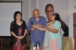 Mahesh Bhatt at Maryada book launch in Rahej Classique on 20th Nov 2012 (2).JPG
