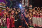 Anushka Sharma at India_s Got Talent grand finale in Filmcity, Mumbai on 21st Nov 2012 (38).JPG