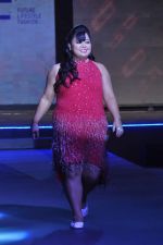 Bharti Singh at Future Lifestyle Fashion Show in Taj Land_s End, Mumbai on 21st Nov 2012 (131).JPG