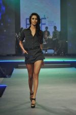 at Future Lifestyle Fashion Show in Taj Land_s End, Mumbai on 21st Nov 2012 (59).JPG