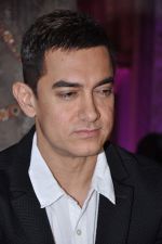 Aamir Khan on location with Star Pariwar in Filmcity, Mumbai on 22nd Nov 2012 (27).JPG