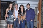 Shilpa Shetty, Raj Kundra, Shane Warne and Liz Hurley at Shilpa Shetty_s bash for Shane Warne and Liz Hurley in Juhu, Mumbai on 24th Nov 2012 (25).JPG