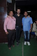 Anil Kapoor snapped at Ketnav, Bandra, Mumbai on 25th Nov 2012 (3).JPG