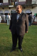 at Gitanjali race in RWITC, Mumbai on 25th Nov 2012 (6).JPG