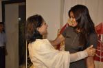 Mugdha Godse at Krishna Mehta preview in Mumbai on 26th Nov 2012 (38).JPG