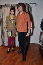 Luke Kenny at Splendour collection launch hosted by Nisha Jamwal in Mumbai on 27th Nov 2012 (153).JPG