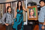 Nisha Jamwal at Splendour collection launch hosted by Nisha Jamwal in Mumbai on 27th Nov 2012 (29).JPG