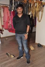 at Atosa preview for designer Gaurav Gupta and Kanika Saluja in Mumbai on 27th Nov 2012 (97).JPG
