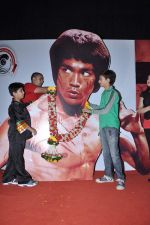 at Bruce Leee_s birthday celebrated in Andheri Sports Complex, Mumbai on 27th Nov 2012 (21).JPG