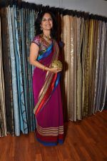 at Splendour collection launch hosted by Nisha Jamwal in Mumbai on 27th Nov 2012 (134).JPG