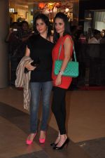 Anu Dewan at Talaash film premiere in PVR, Kurla on 29th Nov 2012 (142).JPG