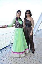 Lucky Morani, Bina Aziz at Kavita Seth_s live concert for Le Musique in  On board of Seven Seas Voyager cruise on 30th Nov 2012 (7).JPG